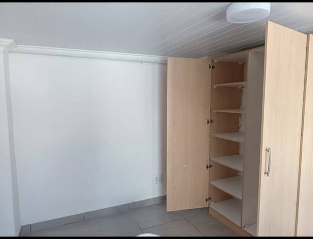 1 BEDROOM PROPERTY TO RENT IN BAYVIEW